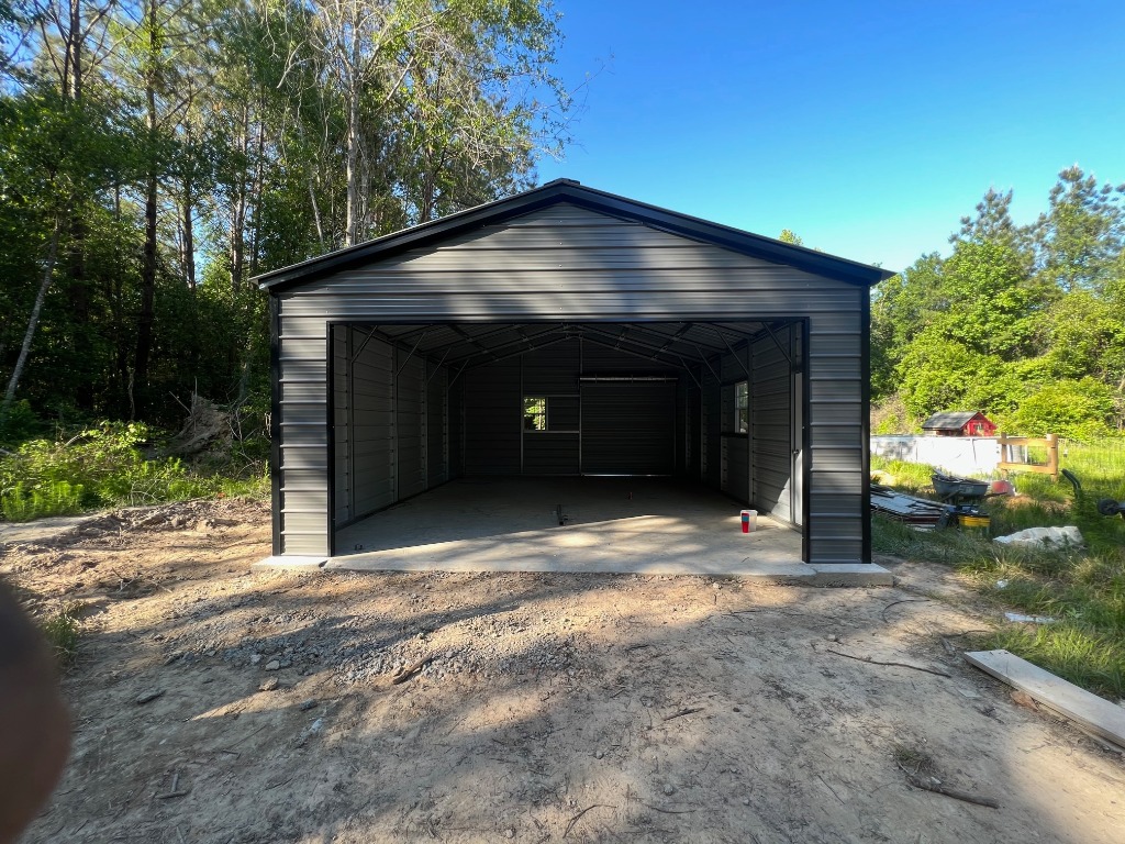 20x30x9 Metal Building Enclosed Workshop